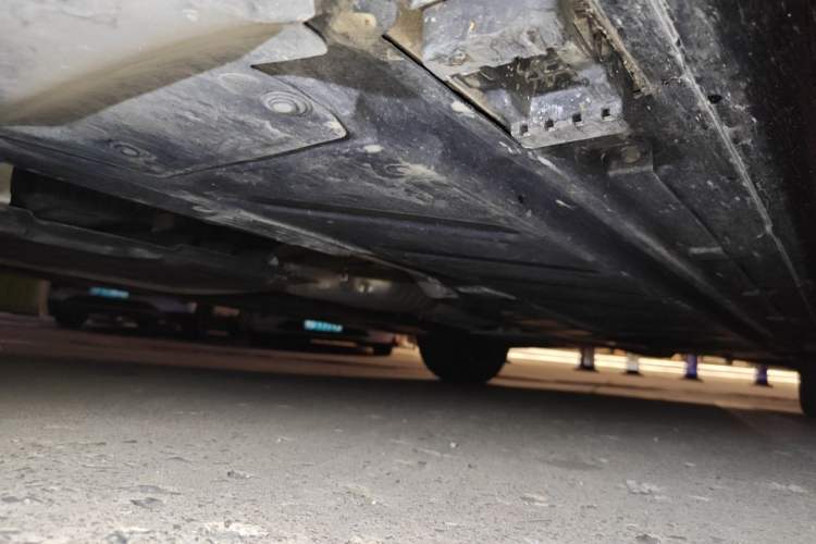 Used Mercedes-Benz E-Class 2023 Facelift E 260 L Chassis Front Left
