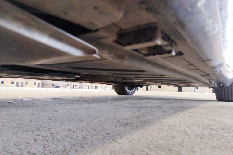 Used Mercedes-Benz E-Class 2023 Facelift E 260 L Chassis Front Left
