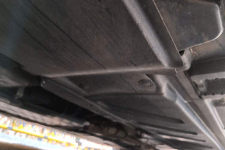 Used Mercedes-Benz E-Class 2023 E 300 L Sporty and Stylish Model Chassis Front Left
