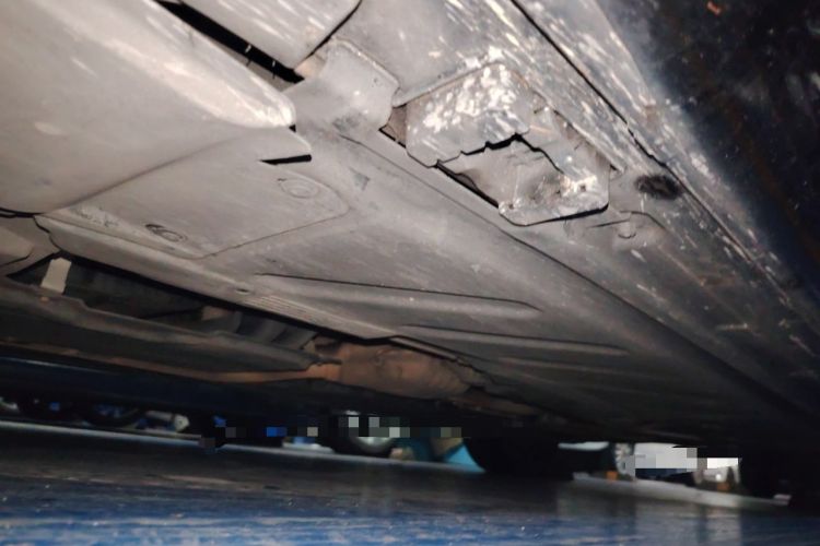 Used Mercedes-Benz E-Class 2023 Facelift E 260 L Chassis Front Left