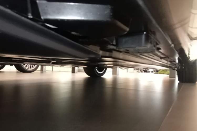 Used Mercedes-Benz E-Class 2023 Updated E 300 L Fashion Edition Chassis Front Left