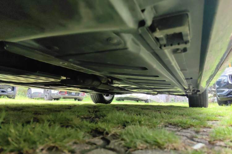 Used Mercedes-Benz E-Class 2023 E 300 L Sporty and Stylish Model Chassis Front Left