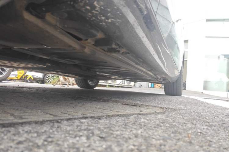 Used Mercedes-Benz E-Class 2023 E 260 L Chassis Front Left