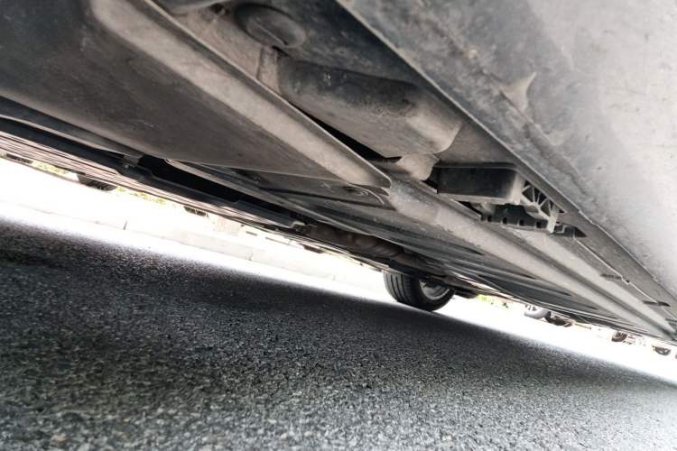 Used Mercedes-Benz E-Class 2023 E 300 L Luxury Model Chassis Front Left