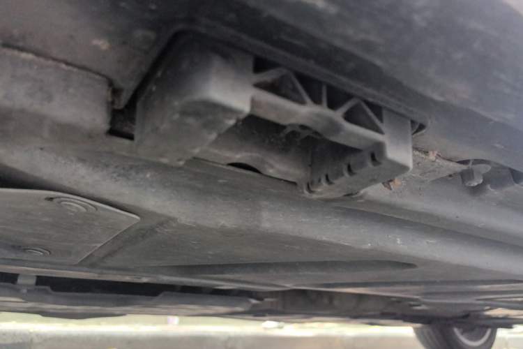 Used Mercedes-Benz E-Class 2023 Updated E 300 L Luxury Edition Chassis Front Left