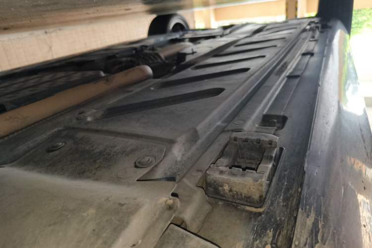 Used Mercedes-Benz E-Class 2023 Facelift E 260 L Chassis Front Right