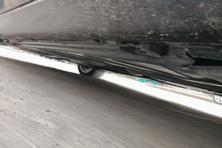 Used Mercedes-Benz E-Class 2023 Updated E 300 L Luxury Edition Chassis Front Right