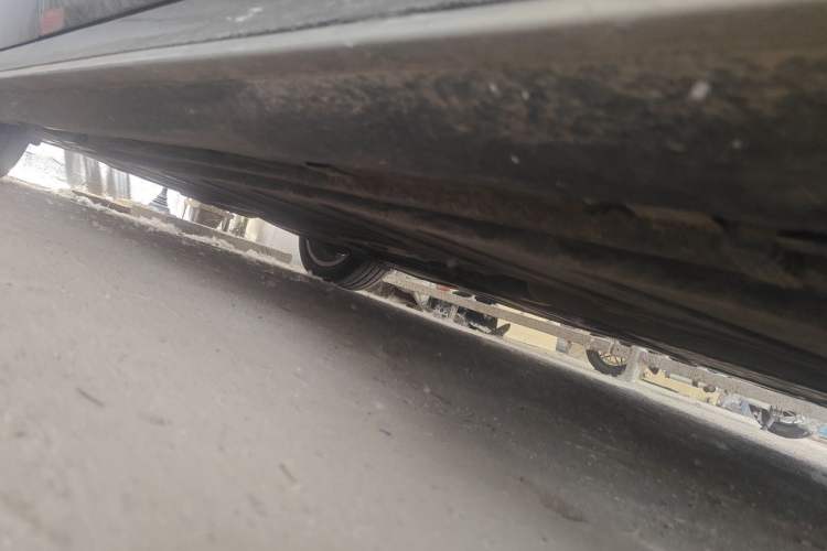 Used Mercedes-Benz E-Class 2023 E 300 L Sporty and Stylish Model Chassis Front Right