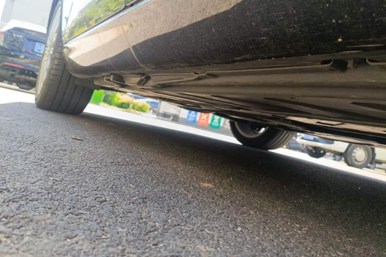Used Mercedes-Benz E-Class 2023 Updated E 300 L Fashion Edition Chassis Front Right
