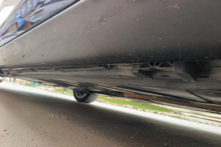 Used Mercedes-Benz E-Class 2023 Updated E 300 L Fashion Edition Chassis Front Right