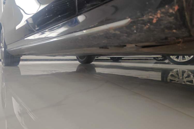 Used Mercedes-Benz E-Class 2023 Restyled E 300 L Sport Luxury Edition Chassis Front Right