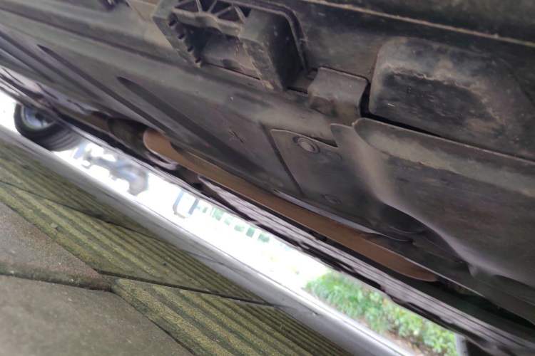 Used Mercedes-Benz E-Class 2023 Updated E 300 L Luxury Edition Chassis Front Right
