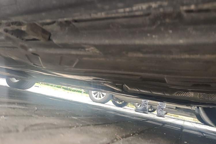 Used Mercedes-Benz E-Class 2023 E 300 L Sporty and Stylish Model Chassis Rear Left