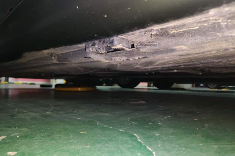 Used Mercedes-Benz E-Class 2023 E 300 L Luxury Model Chassis Rear Left