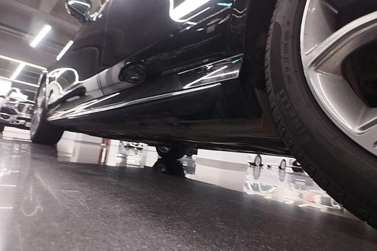 Used Mercedes-Benz E-Class 2023 Restyled E 300 L Sport Luxury Edition Chassis Rear Left