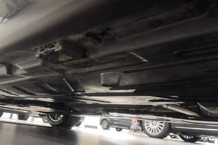 Used Mercedes-Benz E-Class 2023 E 300 L Stylish Model Chassis Rear Left