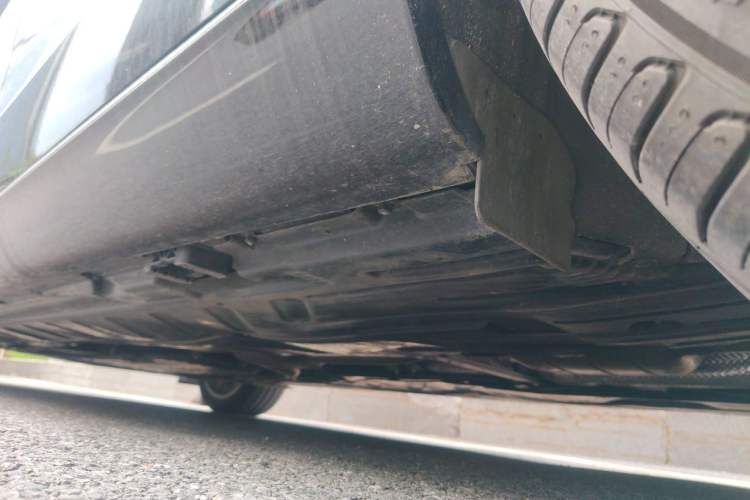 Used Mercedes-Benz E-Class 2023 Updated E 300 L Fashion Edition Chassis Rear Left