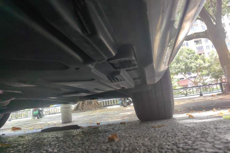 Used Mercedes-Benz E-Class 2023 E 300 L Sporty and Stylish Model Chassis Rear Left