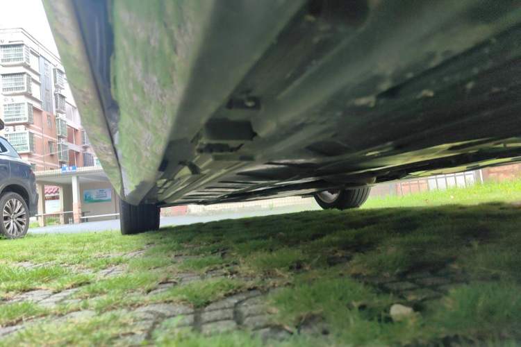 Used Mercedes-Benz E-Class 2023 E 300 L Sporty and Stylish Model Chassis Rear Left