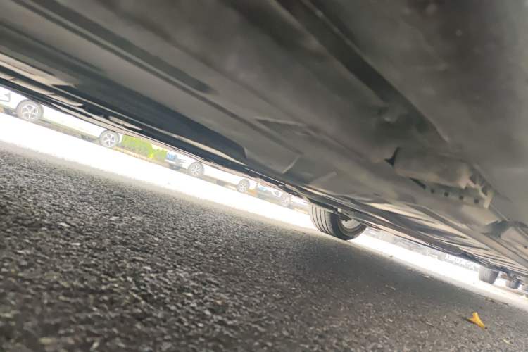 Used Mercedes-Benz E-Class 2023 E 300 L Luxury Model Chassis Rear Right