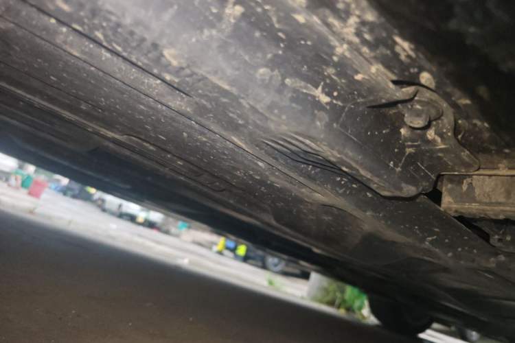 Used Mercedes-Benz E-Class 2023 Updated E 300 L Fashion Edition Chassis Rear Right