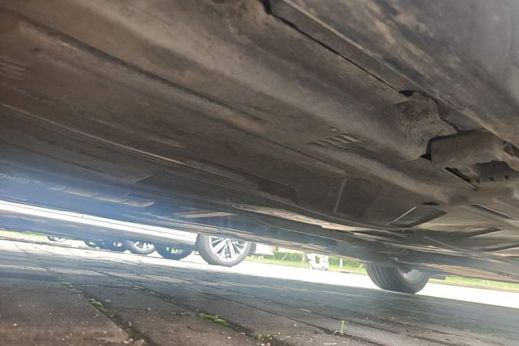Used Mercedes-Benz E-Class 2023 E 300 L Sporty and Stylish Model Chassis Rear Right