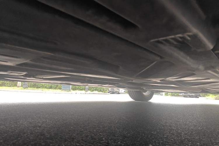 Used Mercedes-Benz E-Class 2023 E 260 L Sport Edition Chassis Rear Right