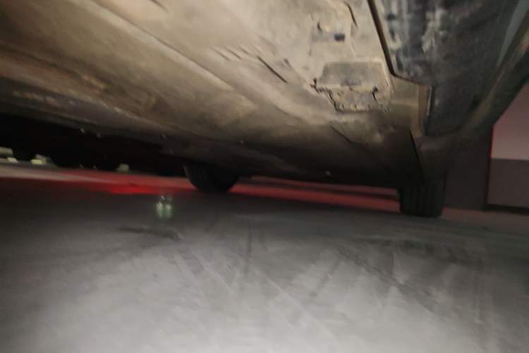 Used Mercedes-Benz E-Class 2023 E 300 L Sporty and Stylish Model Chassis Rear Right