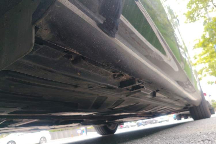 Used Mercedes-Benz E-Class 2023 Updated E 300 L Fashion Edition Chassis Rear Right