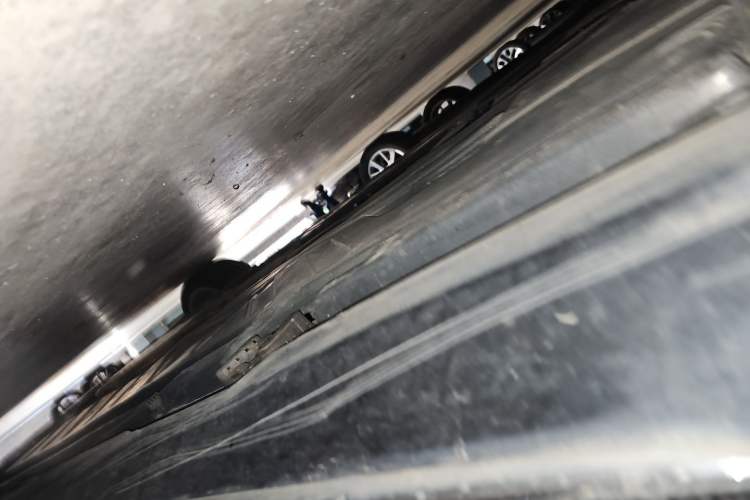 Used Mercedes-Benz E-Class 2023 E 300 L Sporty and Stylish Model Chassis Rear Right