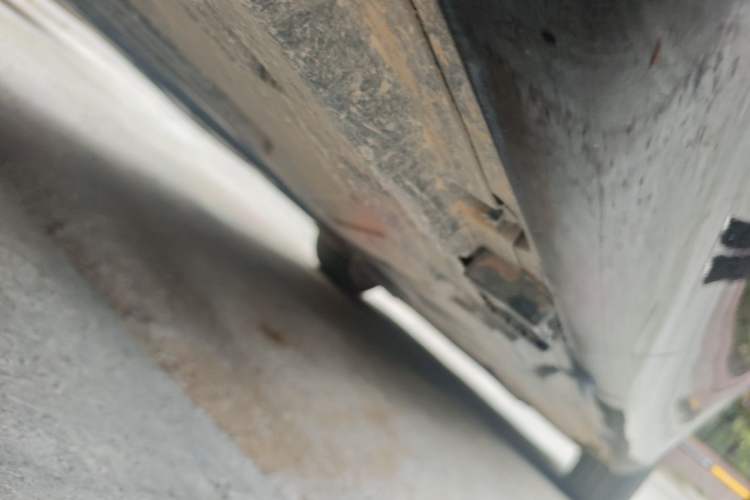 Used Mercedes-Benz E-Class 2023 Updated E 300 L Luxury Edition Chassis Rear Right