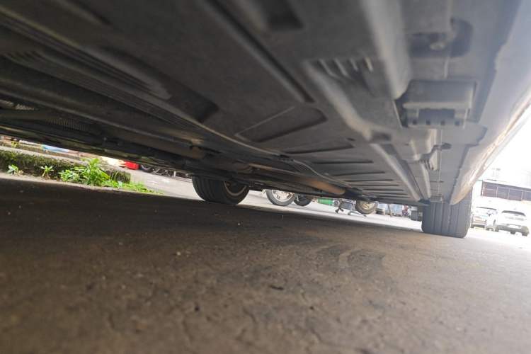 Used Mercedes-Benz E-Class 2023 E 300 L Luxury Model Chassis Rear Right