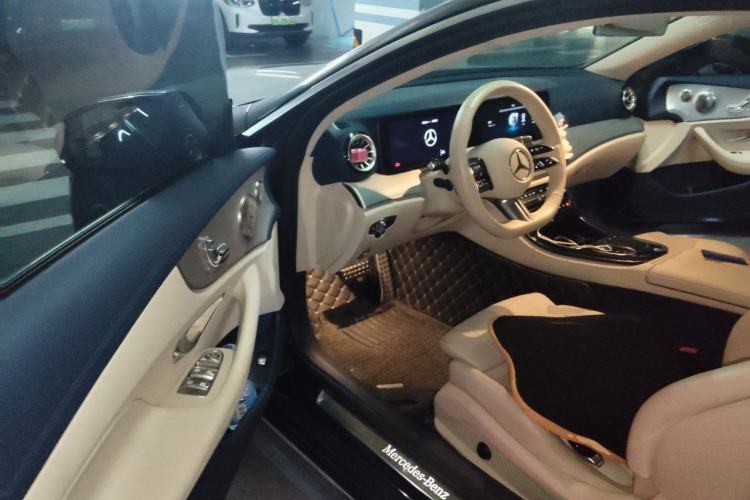 Used Mercedes-Benz E-Class 2023 E 260 Coupe Driver Seat