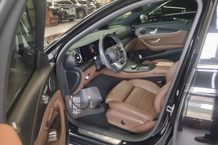 Used Mercedes-Benz E-Class 2023 E 260 L Sport Edition Driver Seat