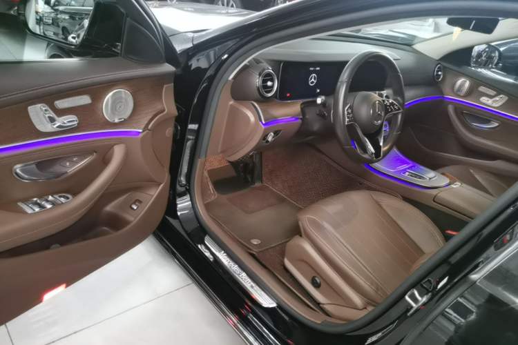 Used Mercedes-Benz E-Class 2023 Updated E 300 L Luxury Edition Driver Seat