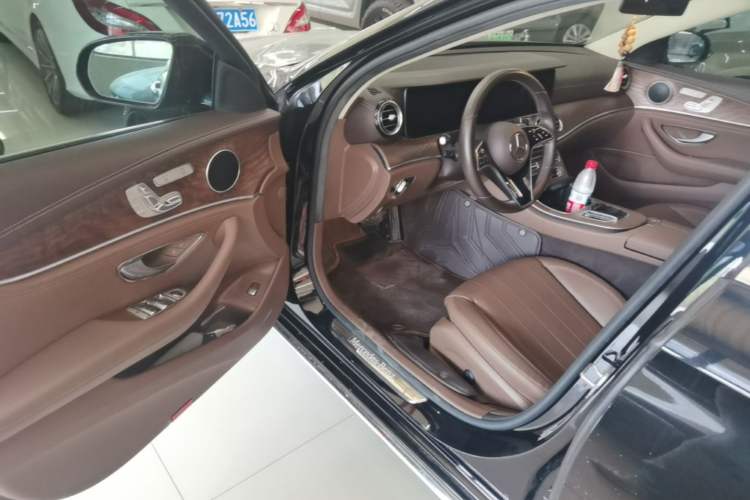 Used Mercedes-Benz E-Class 2023 Updated E 300 L Fashion Edition Driver Seat