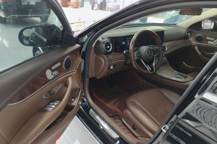 Used Mercedes-Benz E-Class 2023 Updated E 300 L Fashion Edition Driver Seat