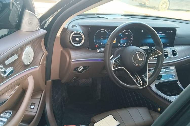 Used Mercedes-Benz E-Class 2023 E 260 L Driver Seat