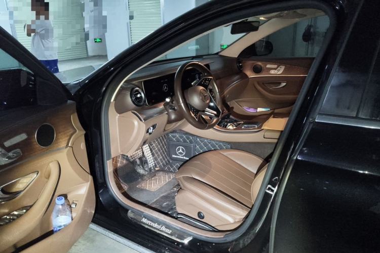 Used Mercedes-Benz E-Class 2023 Updated E 300 L Fashion Edition Driver Seat