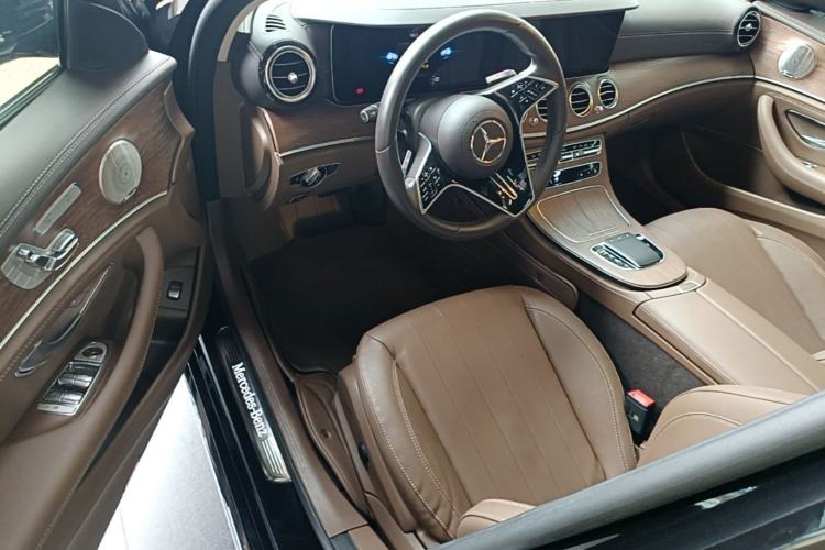Used Mercedes-Benz E-Class 2023 Updated E 300 L Fashion Edition Driver Seat