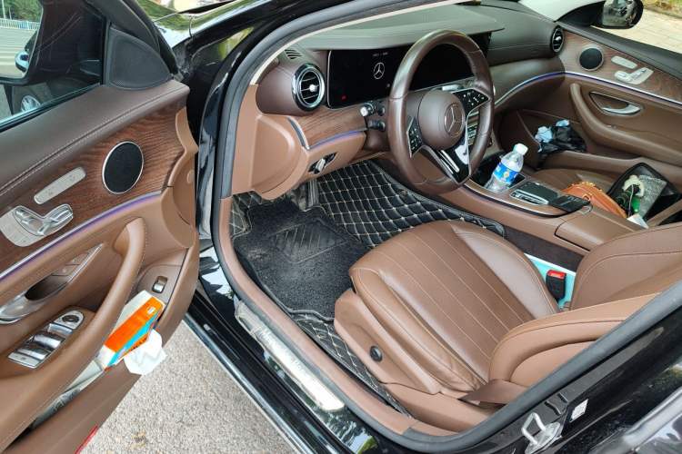 Used Mercedes-Benz E-Class 2023 Updated E 300 L Fashion Edition Driver Seat