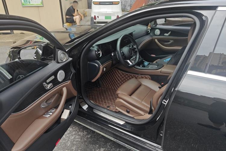 Used Mercedes-Benz E-Class 2023 E 260 L Sport Edition Driver Seat