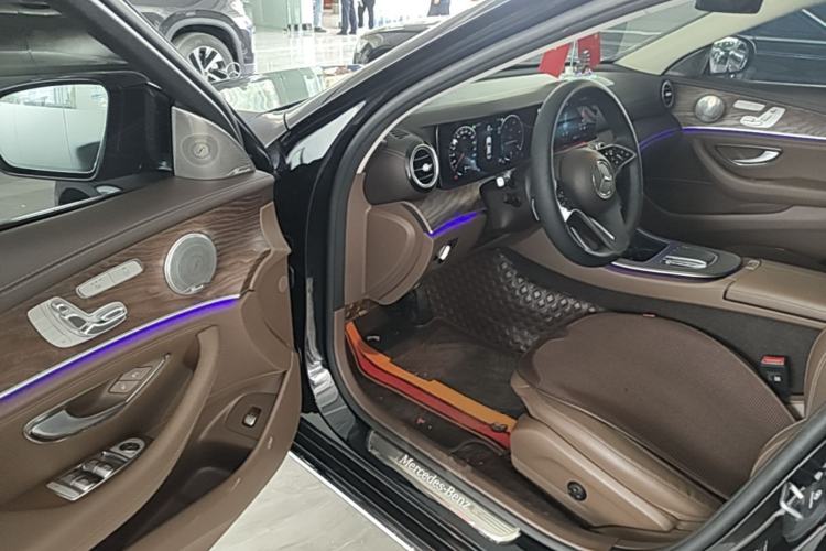 Used Mercedes-Benz E-Class 2023 Updated E 300 L Fashion Edition Driver Seat
