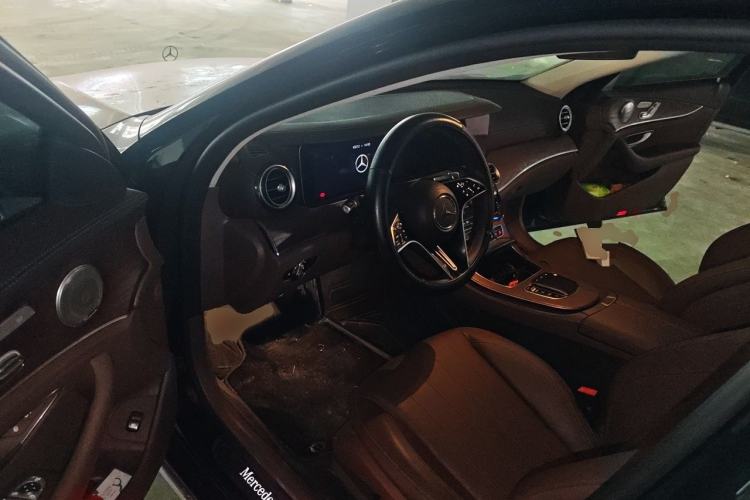 Used Mercedes-Benz E-Class 2023 Updated E 300 L Fashion Edition Driver Seat