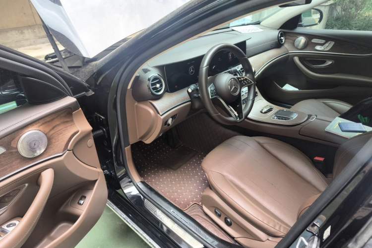 Used Mercedes-Benz E-Class 2023 Updated E 300 L Fashion Edition Driver Seat