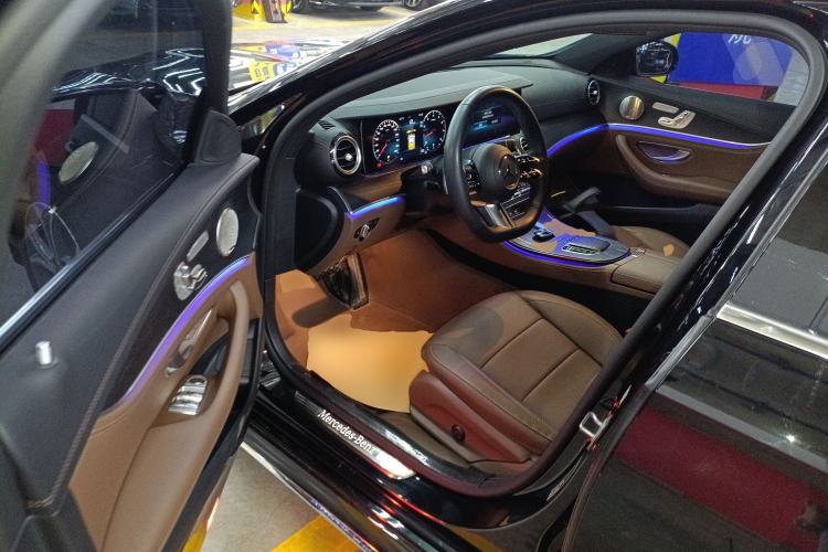 Used Mercedes-Benz E-Class 2023 Restyled E 300 L Sport Luxury Edition Driver Seat