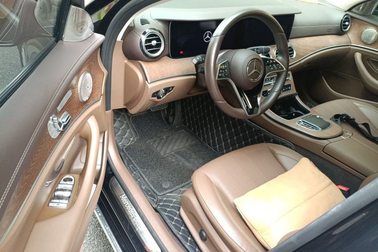 Used Mercedes-Benz E-Class 2023 Updated E 300 L Fashion Edition Driver Seat