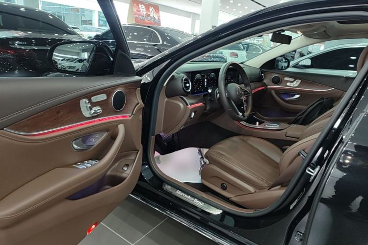 Used Mercedes-Benz E-Class 2023 Updated E 300 L Fashion Edition Driver Seat