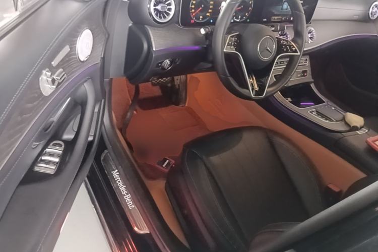 Used Mercedes-Benz E-Class 2023 Updated E 300 L Fashion Edition Driver Seat