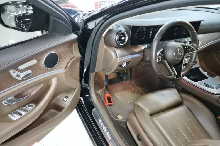 Used Mercedes-Benz E-Class 2023 E 260 L Driver Seat